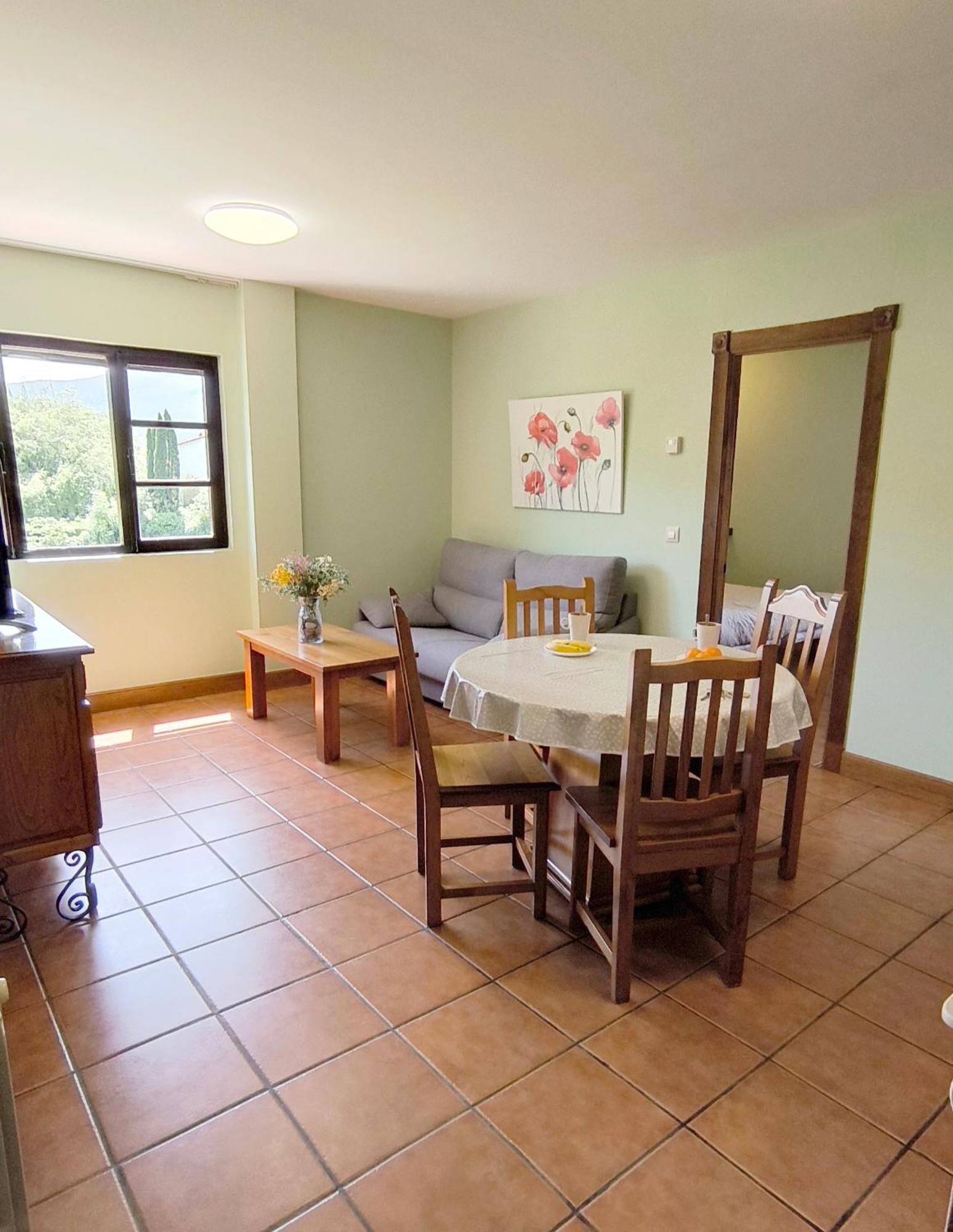 Apartamentos Florinda Ucieda Εξωτερικό φωτογραφία